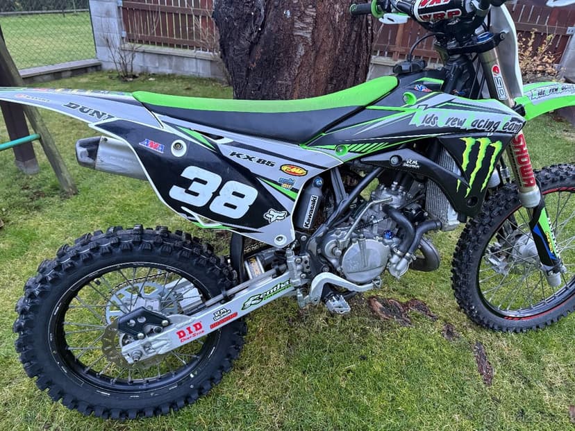 Kawasaki KX 85, r.v.2014 Velké kola