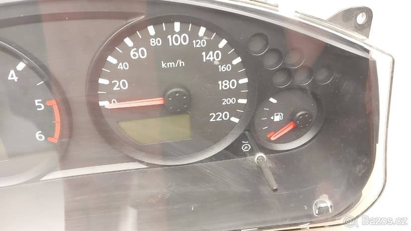 Nissan Navara D40 -  Budíky tachometr VP5NFF10849