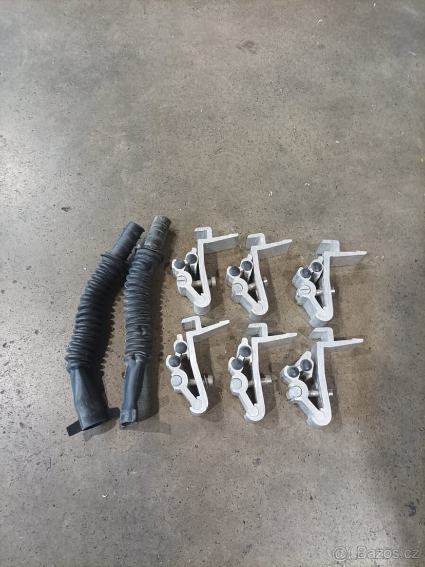 Roleta korby Toyota Hilux