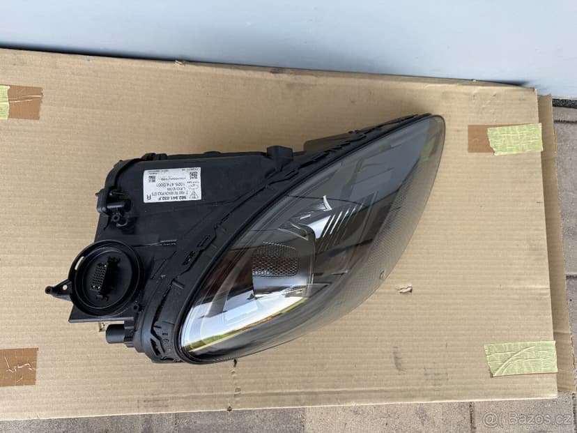 pravý LED xenon PORSCHE CAYMAN 718 BOXSTER 982 GTS