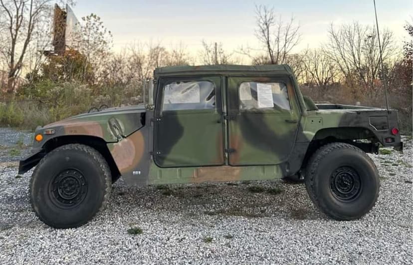 Hummer H1 humvee M988 1992