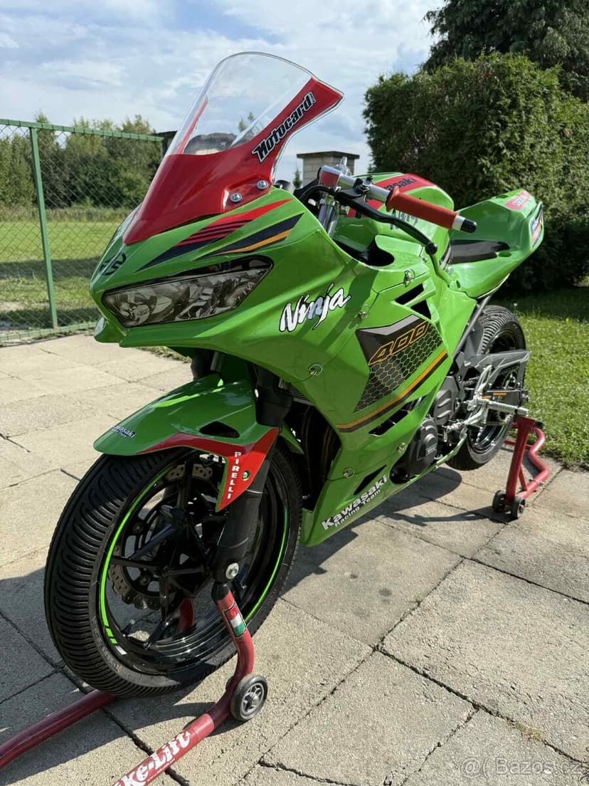 Kawasaki Ninja 400 Okruhovka