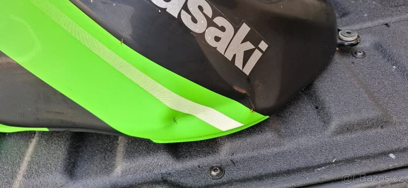 KAWASAKI  ZX6R NINJA  NÁDRŽ
