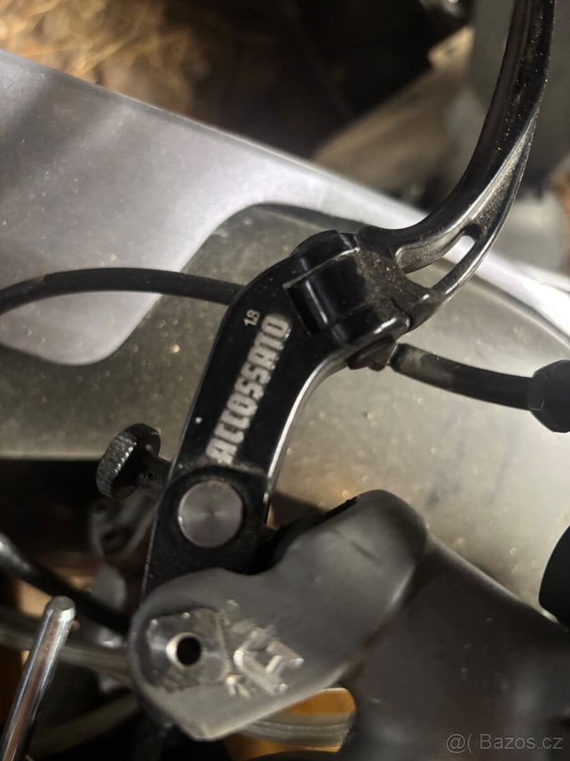 Brzdova pumpa Accossato 18