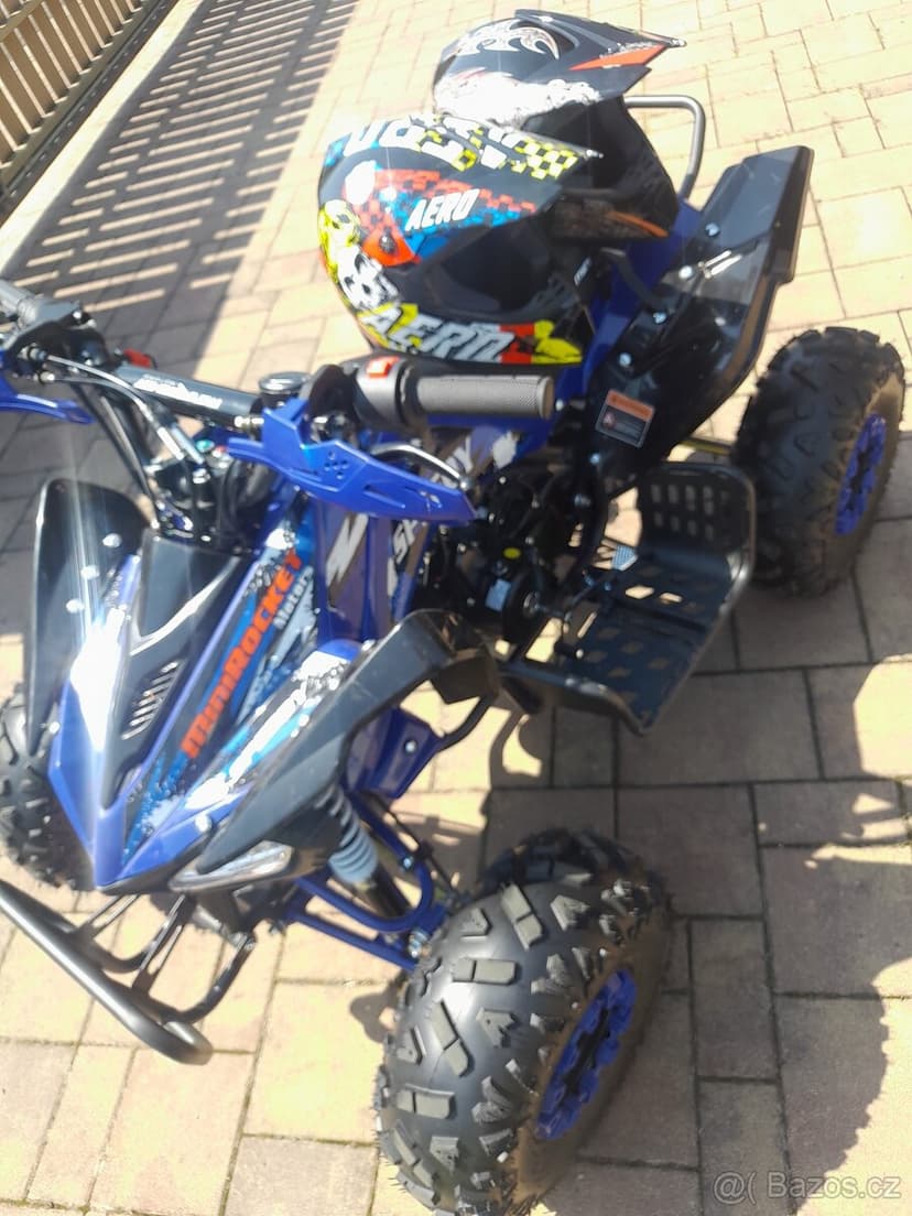 Dětská čtyřkolka