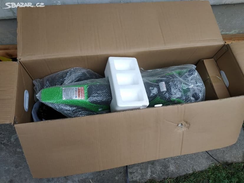 Nová benzínová dětská minikroska zelená 49ccm 10"kola