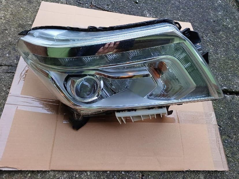 Chladiče,nárazník Nissan Navara D23 NP300 Renault Alaskan