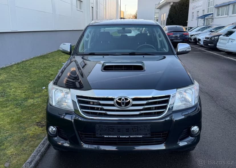 Toyota Hilux 2,5 D-4D DCab Life 106kw