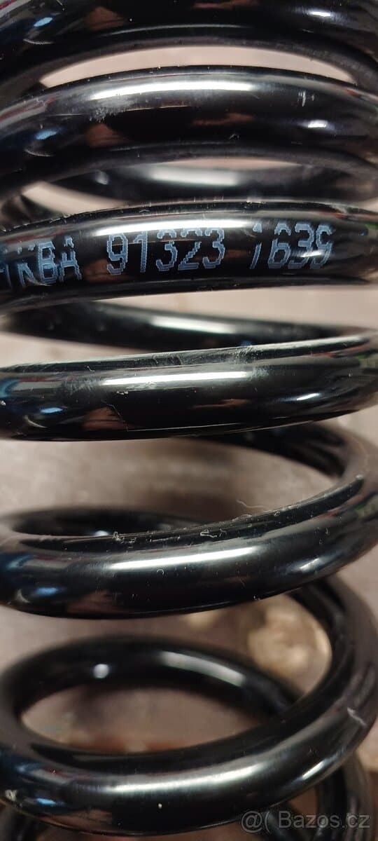 Progresivní pružiny pro přední vidle a pružina zadního tlumi