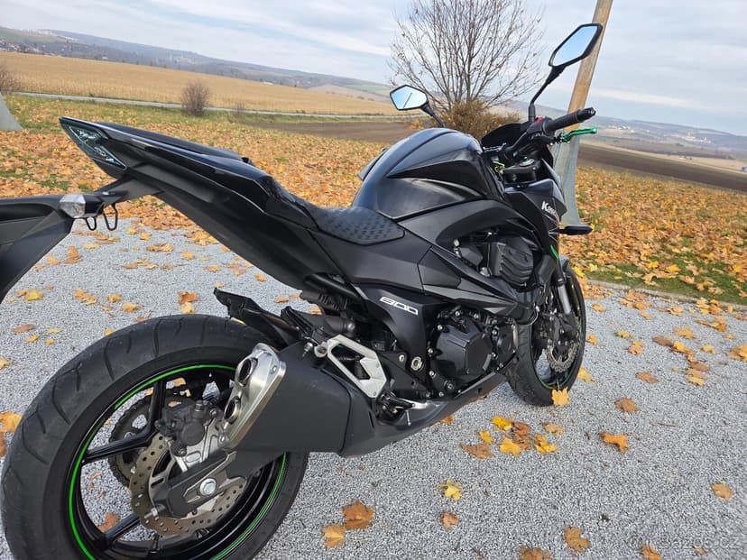 Kawasaki Z800, r.v.2016, najeto 13 500 km, koupeno v ČR