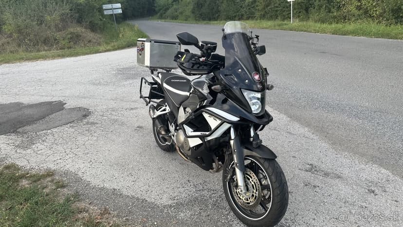 HONDA VFR 800 X CROSSRUNNER