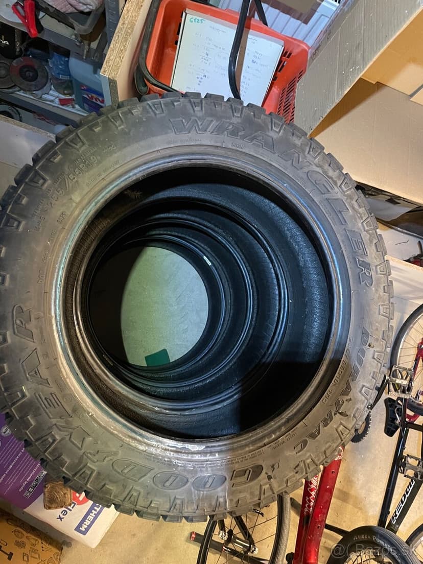 GOOD YEAR WRANGLER DURATRAC 255/55 R19