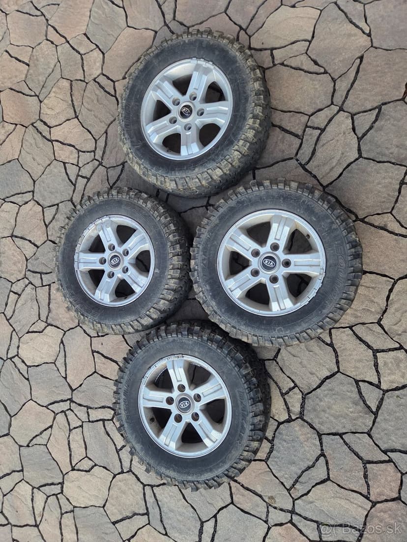 Komplety kia sorento 235/70 r16
