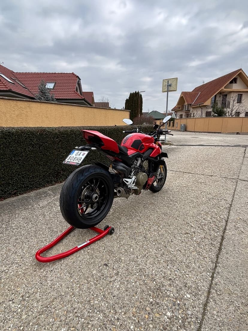 Ducati Streetfighter V4S