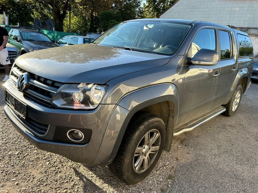 VW AMAROK 2,0 DIESEL 4X4 ŤAŽNÉ KLÍMA 120KW