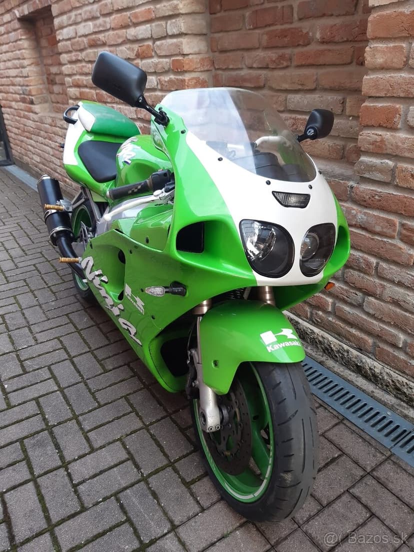 Kawasaki ZX 7R Ninja