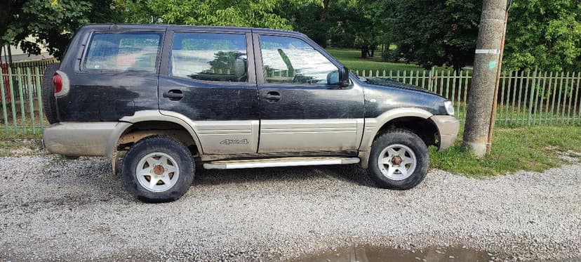 Predam Nissan Terrano 2.7TDi automat, r.v. 2001, 145tkm