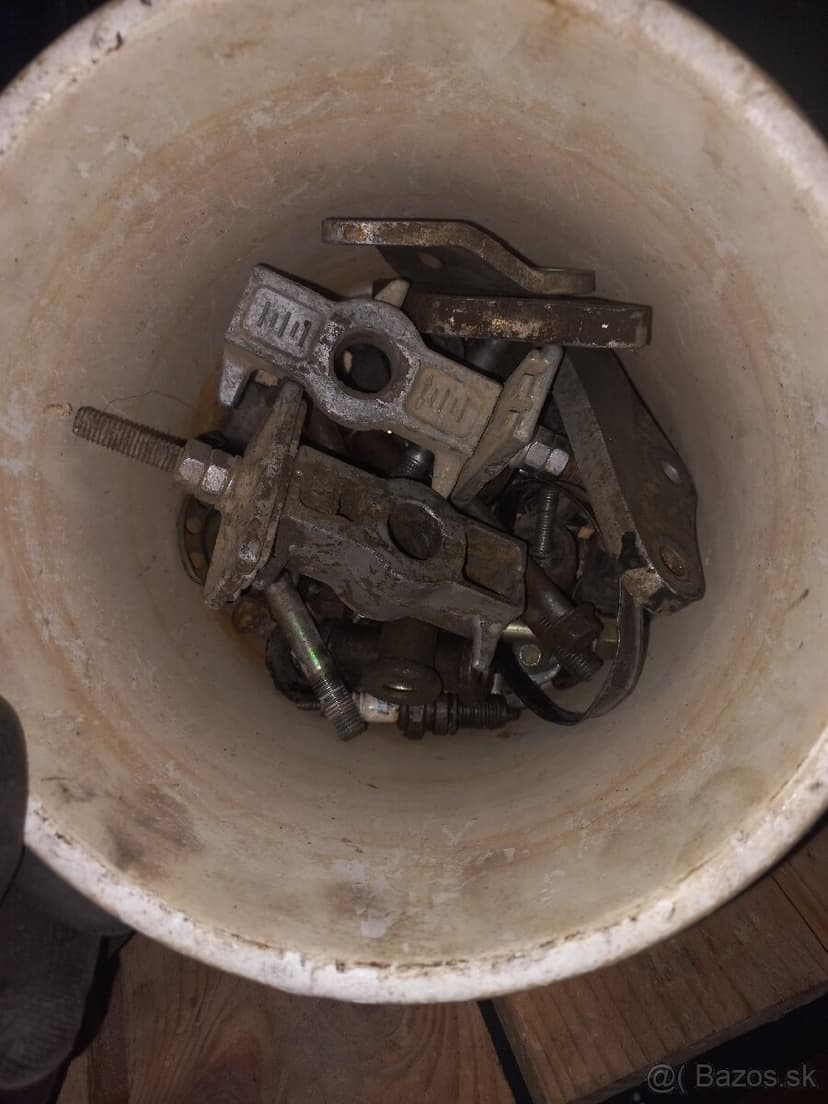 Honda Dominator diely