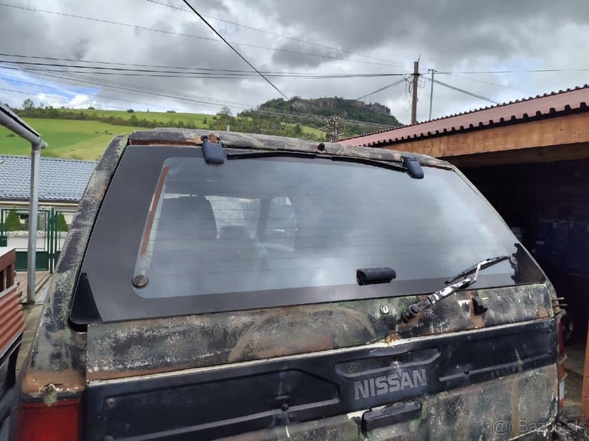 Rozpredám Nissan Terrano 1 WD21 2,7 TD 74kw