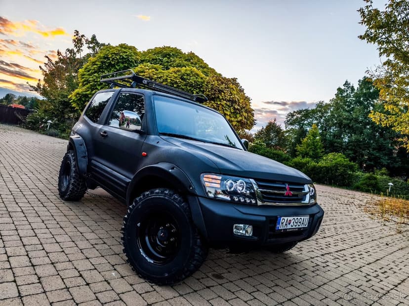 Mitsubishi Pajero 3,2 DI-D MANUÁL 4X4 OFFROAD RAPTOR