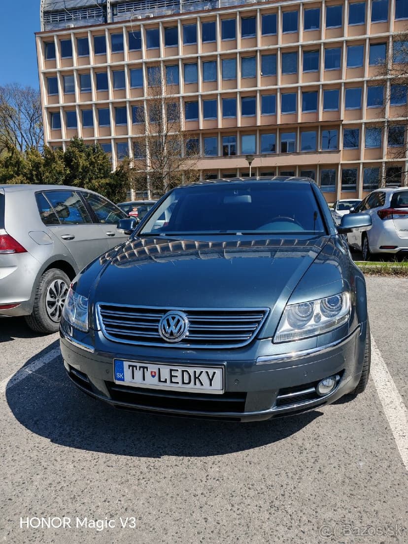 VW Phaeton 4.2 V8 6000€