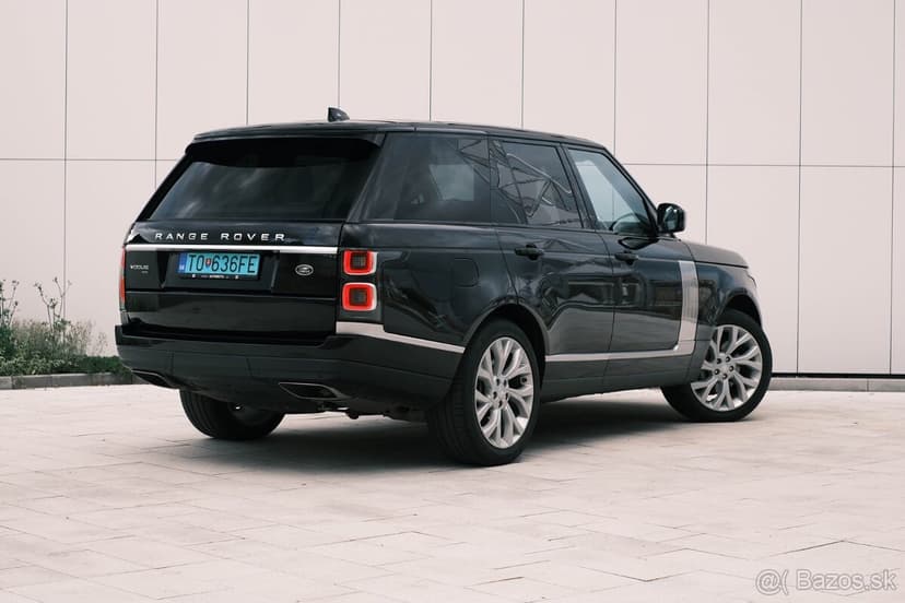Land Rover Range Rover P400e Vogue