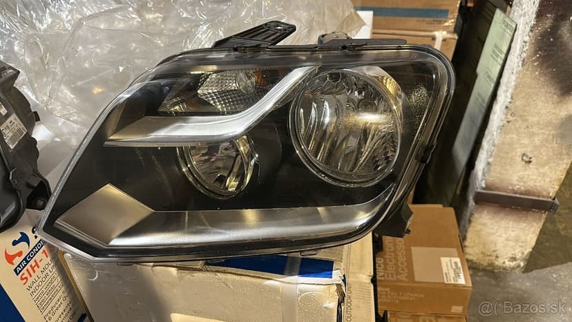 Predné svetlá vw amarok 2015