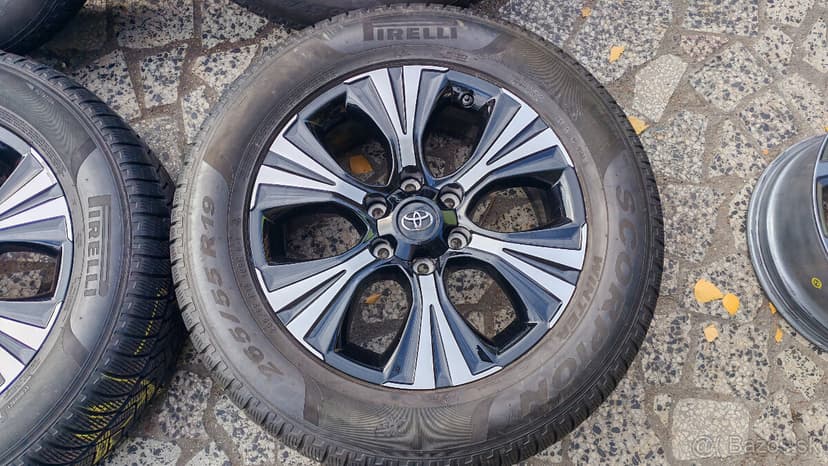 6x139,7 R19 --- TOYOTA HILUX