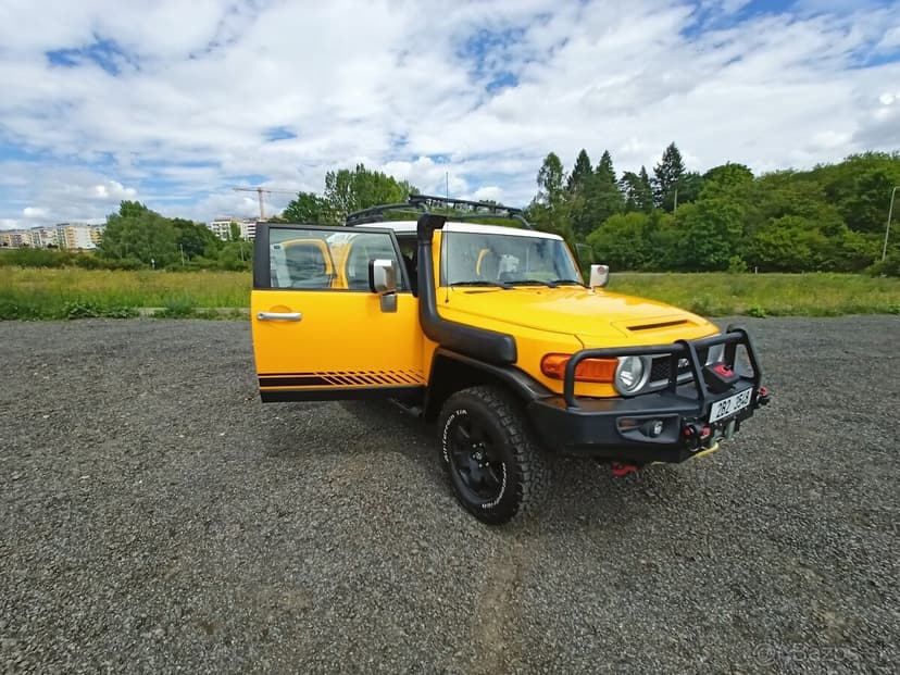 TOYOTA FJ LAND CRUISER 4,0 V6 4x4 LPG 110 000 KM 1 Majitel