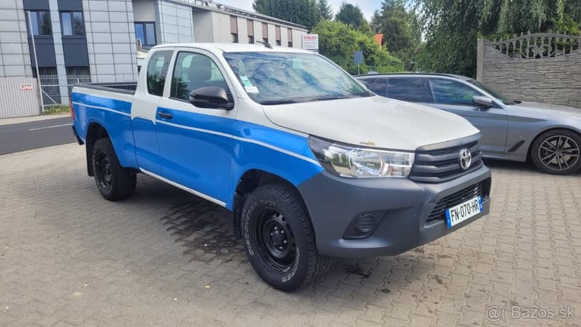Predam Toyota Hilux 2,4D-4D