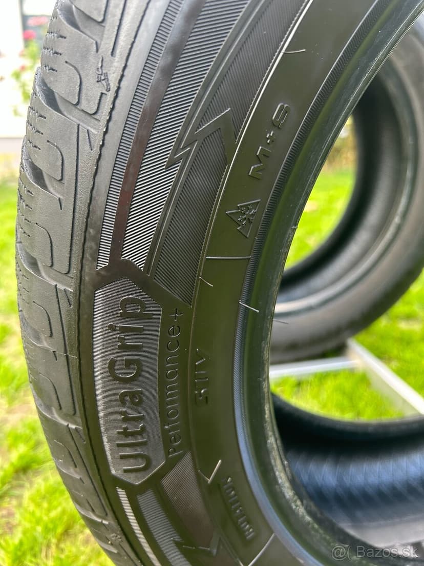 Goodyear Ultragrip Performance + SUV 235/55 R18 104H