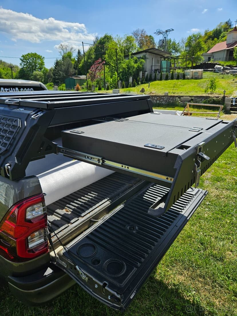 Hardtop Toyota Hilux