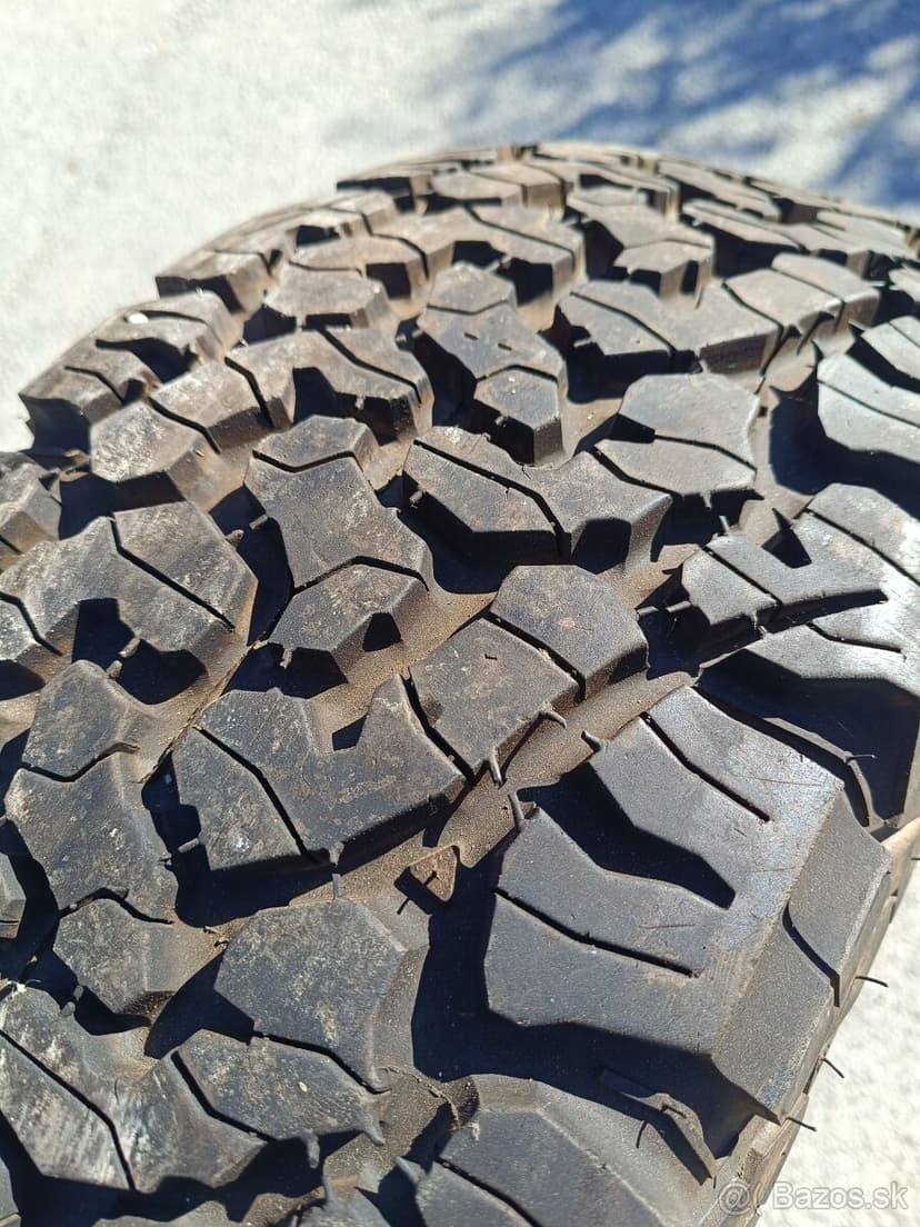 Predám BF Goodrich Allterain