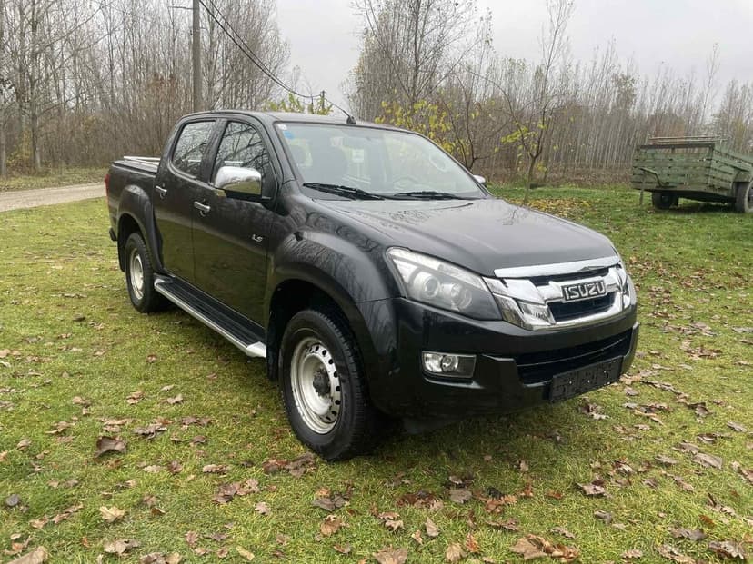 Isuzu D-max Double Cab Custom 4WD A/T