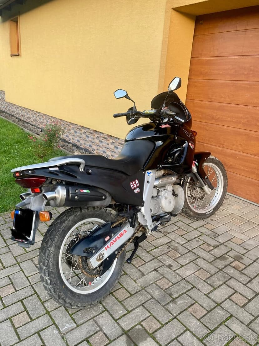 Aprilia pegaso 650 - motor rotax ako BMW f650