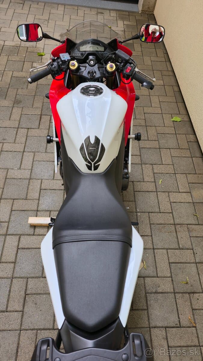 Honda CBR600F PC41