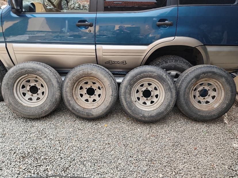 Kolesa Mangels 6x139,7 r15 , 235/75 r15