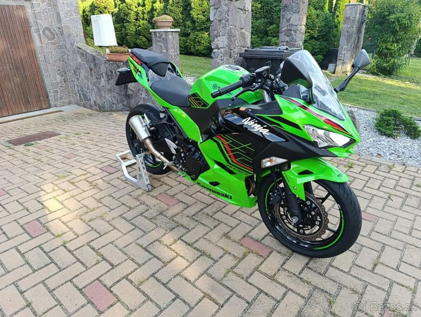 Predám Kawasaki Ninja 400 KRT r.v. 2023