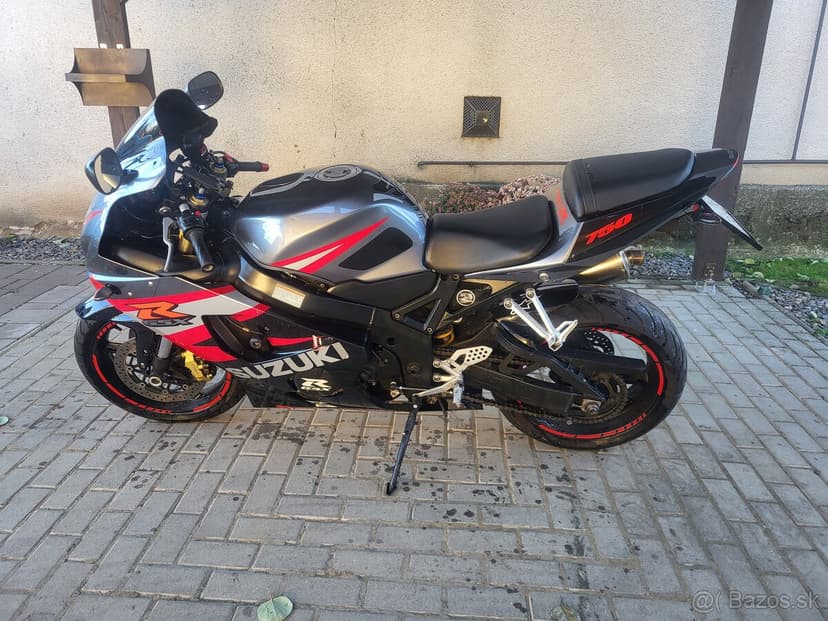 Suzuki gsxr 750
