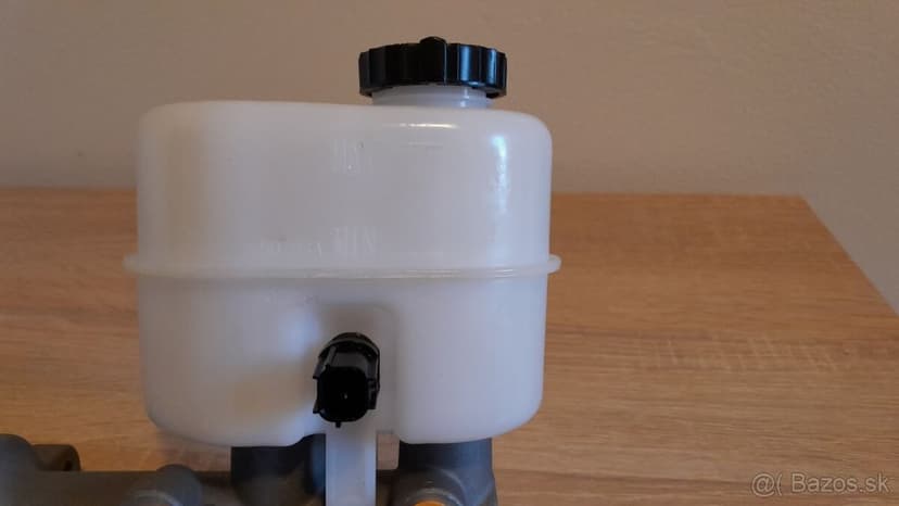 J8 brzdový systém Jeep Wrangler JK