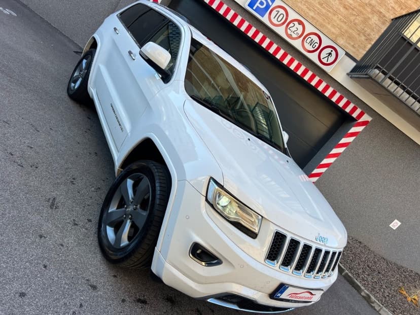 Jeep Grand Cherokee 3.0L V6 TD Overland A/T