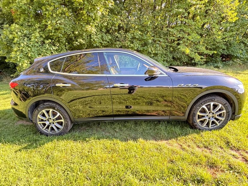 Maserati LEVANTE  3,0TDI