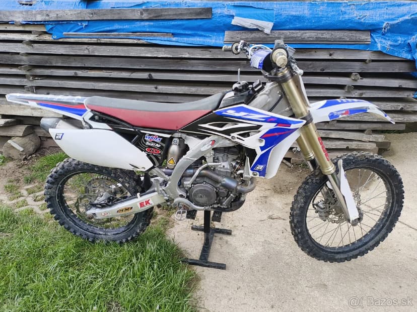 Yamaha yzf 250