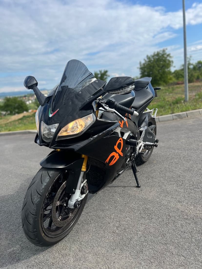 Aprilia RSV4