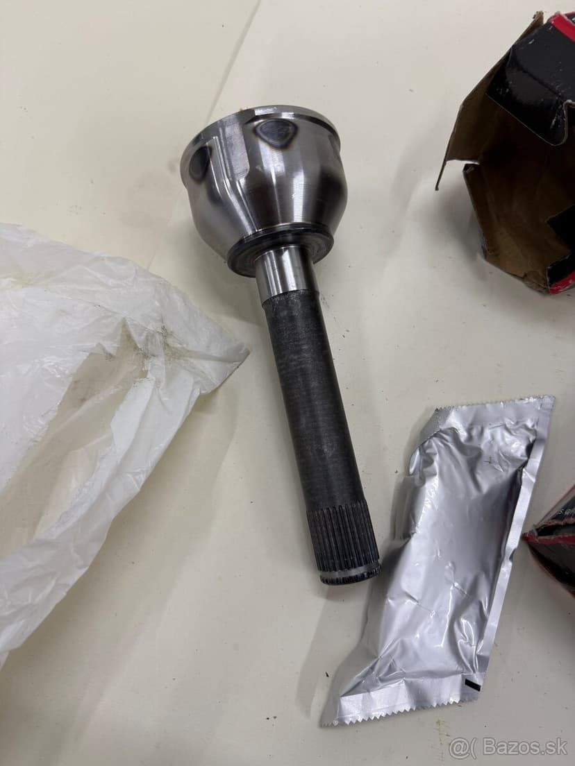 Kĺby Toyota LandCruiser