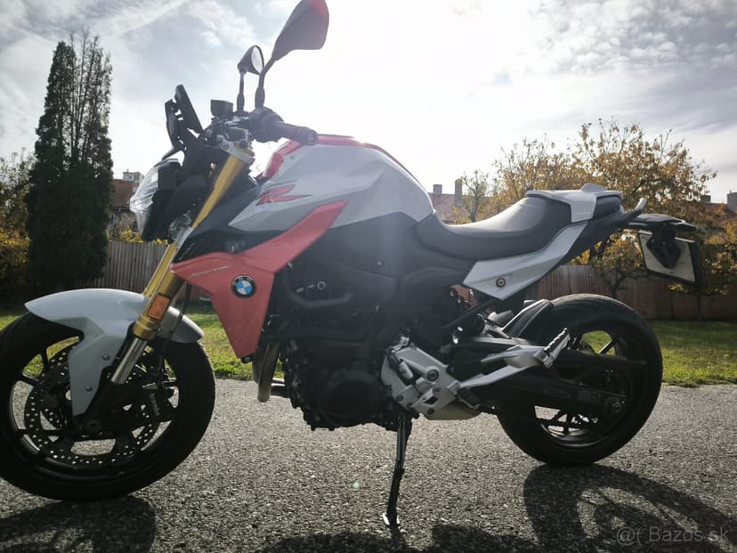 Bmw f900r