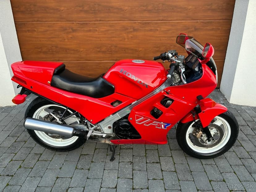 Honda Vfr700F 1986