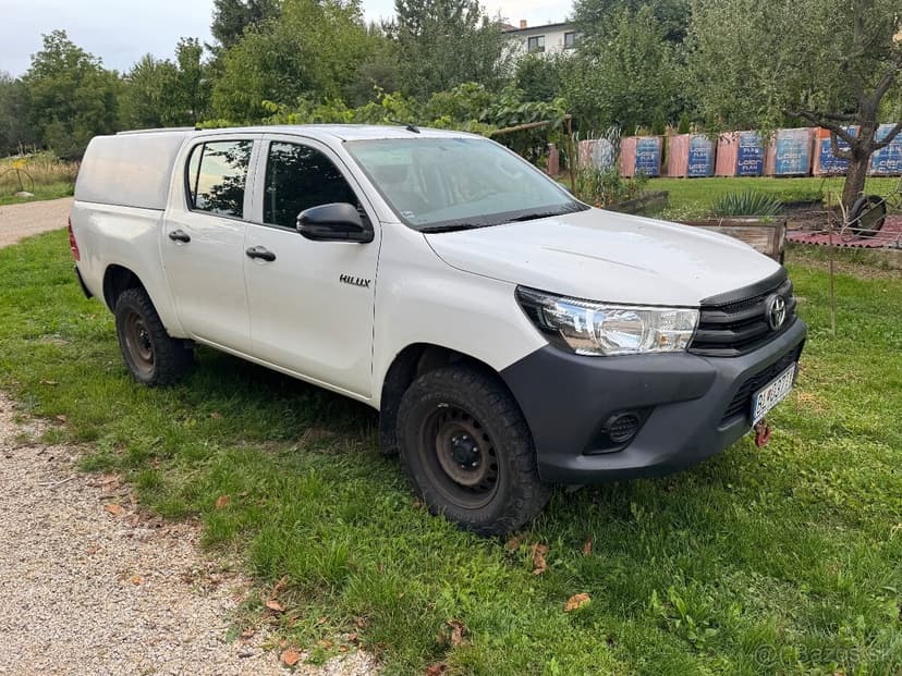 Toyota Hilux 2.4