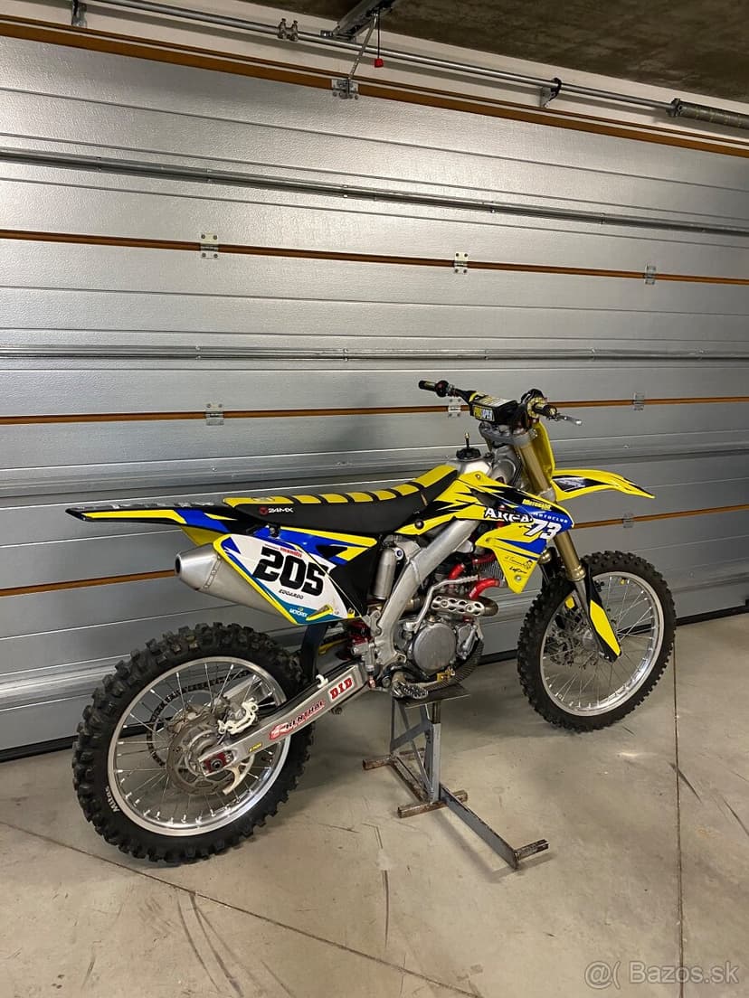 Suzuki rmz 250