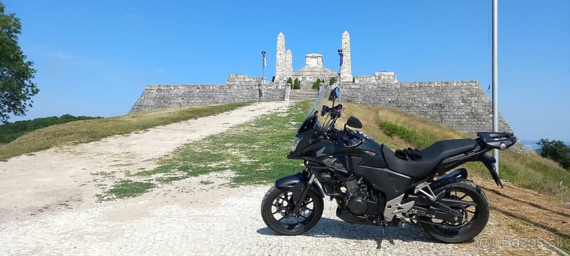 Predám Hondu CB500X